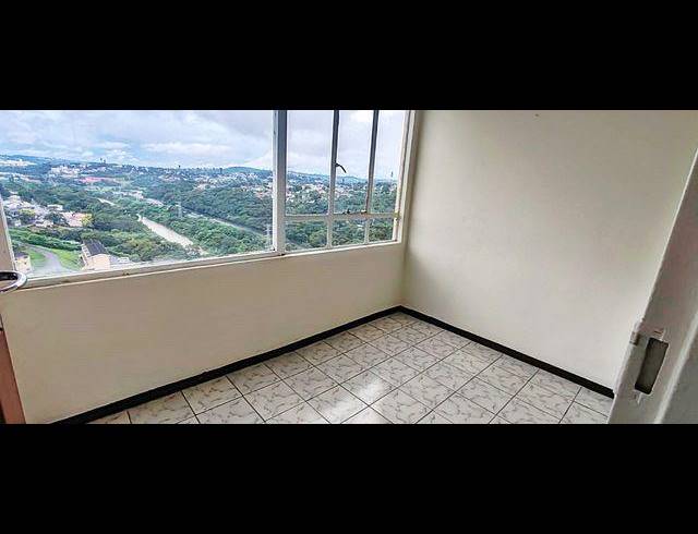 2 BEDROOM APARTMENT FOR SALE IN CARRINGTON HEIGHTS
